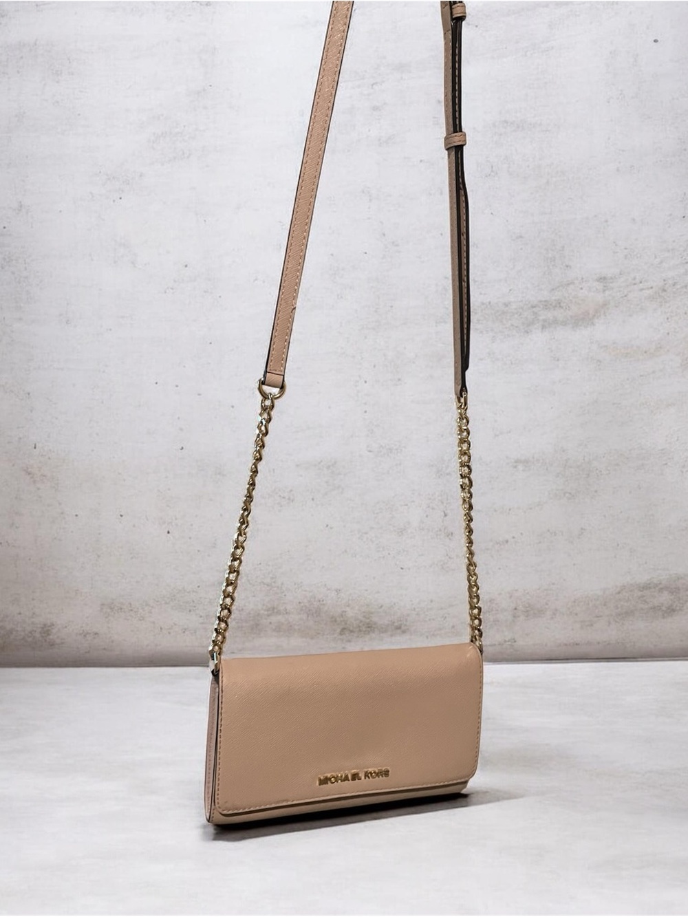 Michael Kors Blush pink Crossbody Wallet on Chain